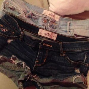 2 pairs of Hollister shorts