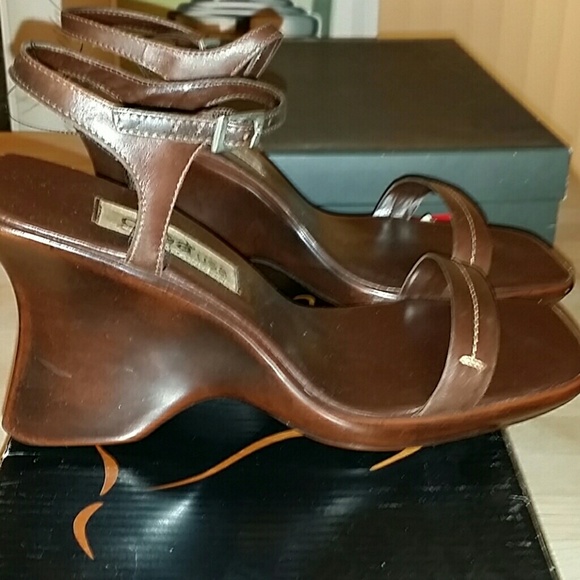 Sandals - Picture 3 of 3