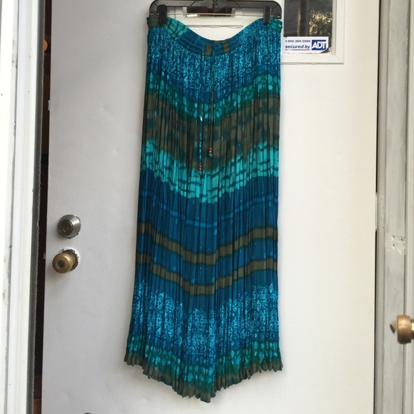 Ladies skirt