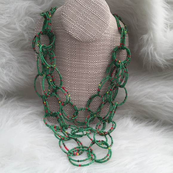🚫BUNDLED🚫Green Multi layers Beaded Necklace - Picture 2 of 3