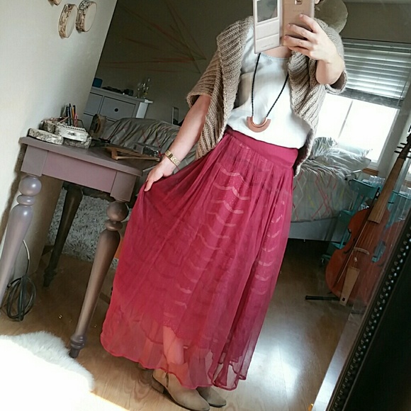 Anthropologie Burgundy Lace / Crepe Chiffon Skirt - Picture 3 of 4