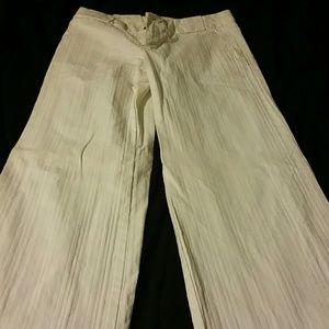 *sold in bundle* Gap stretch white pants