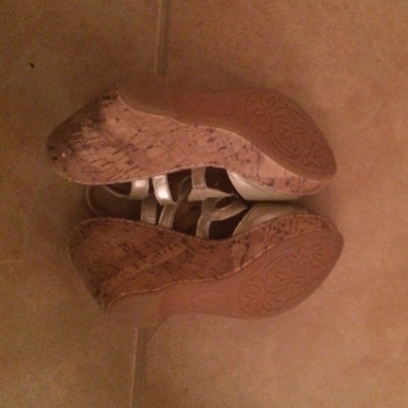 b.ø.c wedges:) - Picture 3 of 3