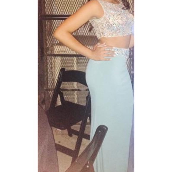 2 Piece Prom Dress! (negotiable) - Picture 3 of 3