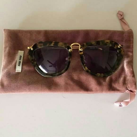 SOLD | Miu Miu 10NS Havana Cateye Sunglasses - Picture 2 of 4