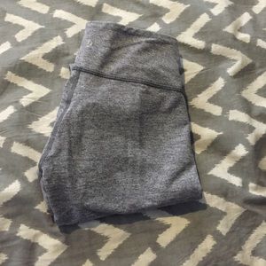 Heather grey lulu lemon wunder under