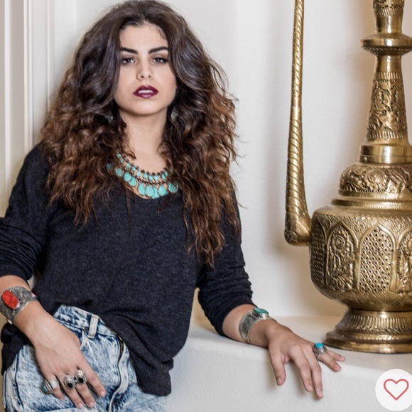 Tribal Turquoise Necklace - Picture 3 of 3