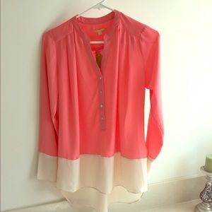 Price 🔽🎉HP: best in tops9/14🎉Gianni Bini blouse