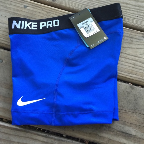 NWT Nike Pro 3" compression shorts size XSMALL