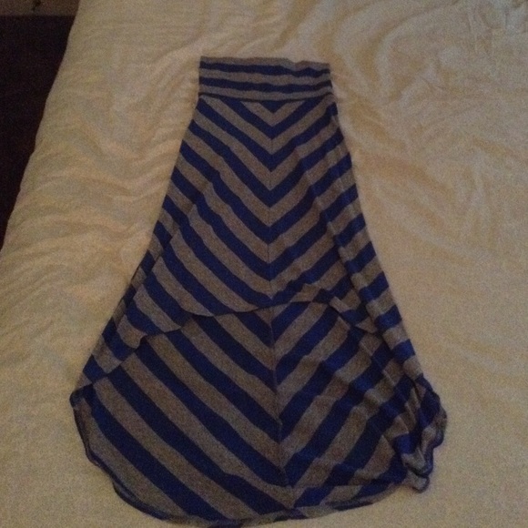 V striped blue and gray skirt/dress