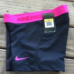 NWT Nike Pro 3" compression shorts size SMALL