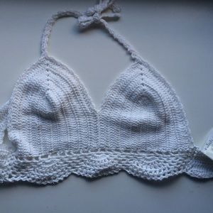 Knit croptop/braletter