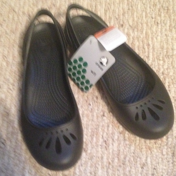 Womens size 11 brand new Crocs. Tags still on!