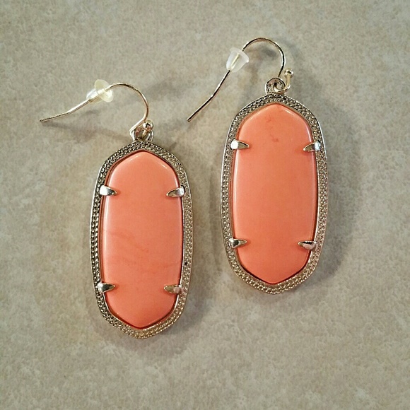 Kendra Scott Elle Earring in Coral