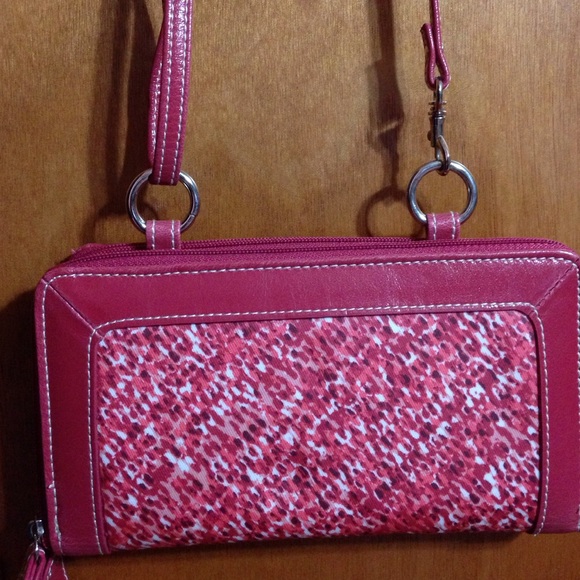 Cross body wallet