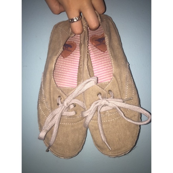 Rocketdog Size 8 1/2 Cute Canvas Sneakers