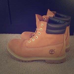 Size 8.5 women's timberlands