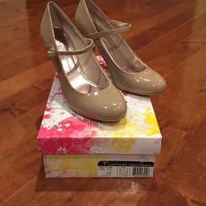 Chinese Laundry nude patent Mary Jane pump