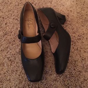 Life Stride Brown Leather Mary Jane Shoes
