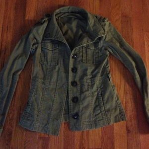 fitted olive green military jacket!!