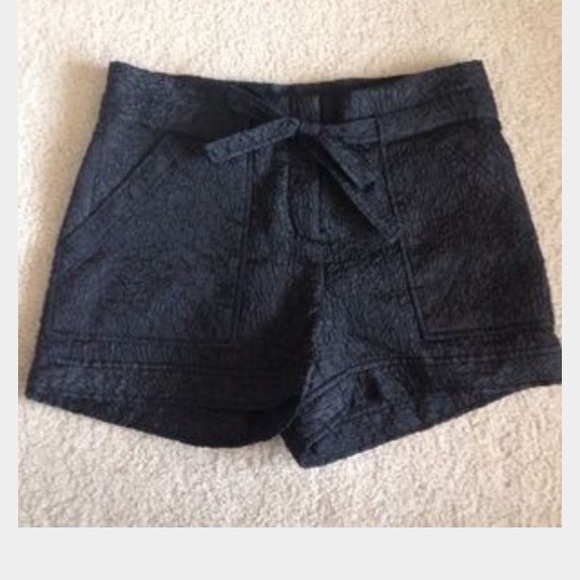 bcbg shorts - Picture 1 of 3