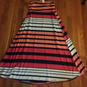 stripped maxi skirt!