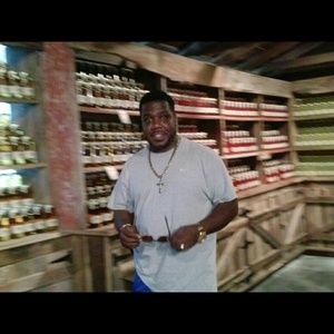 Meet your Posher, Adrian