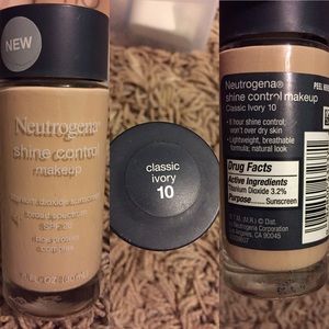 Neutrogena Shine Control