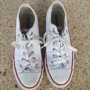 White Low-top Converse
