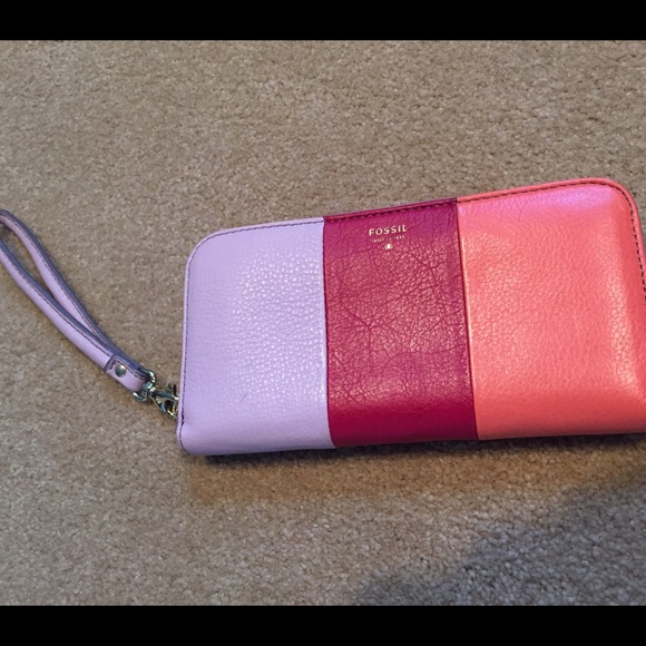 Fossil Clutches & Wallets - Fossil zip clutch