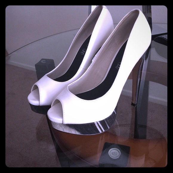 White Aldo Heals