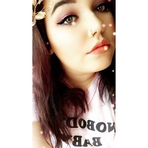 Meet your Posher, Kendra