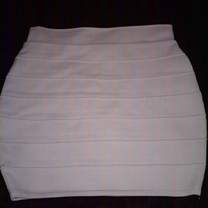 A fitted skirt