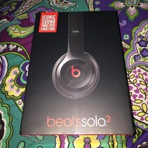 Brand new beats solo 2