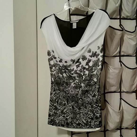 Black and White Sleeveless Top
