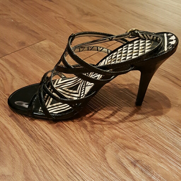 Jessica Simpson Sandal - Picture 3 of 4