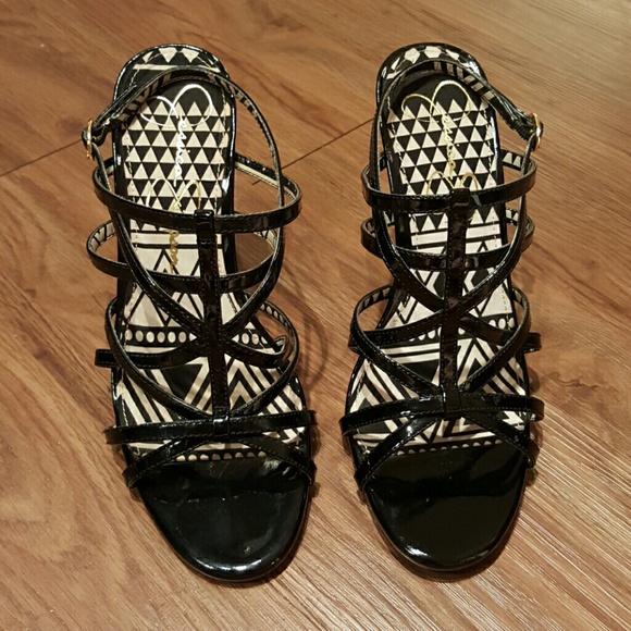 Jessica Simpson Sandal - Picture 4 of 4