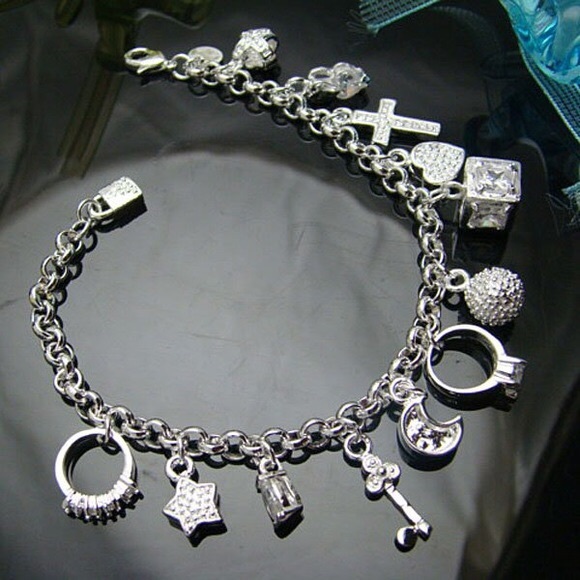 Jewelry - Dazzling Silver Bracelet