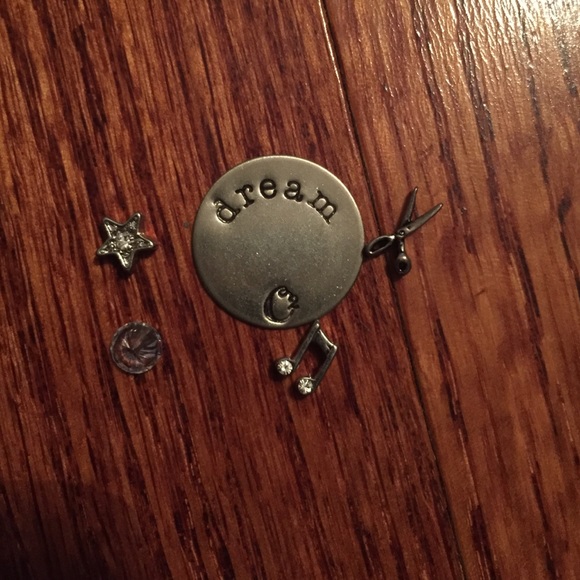 Origami owl charms - Picture 1 of 1