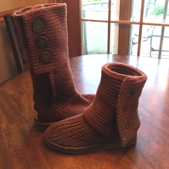 Brown knit Ugg boots