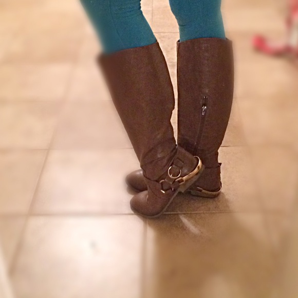 Buckle boots - Picture 3 of 4