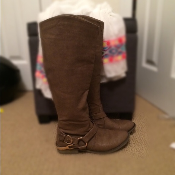 Buckle boots - Picture 4 of 4