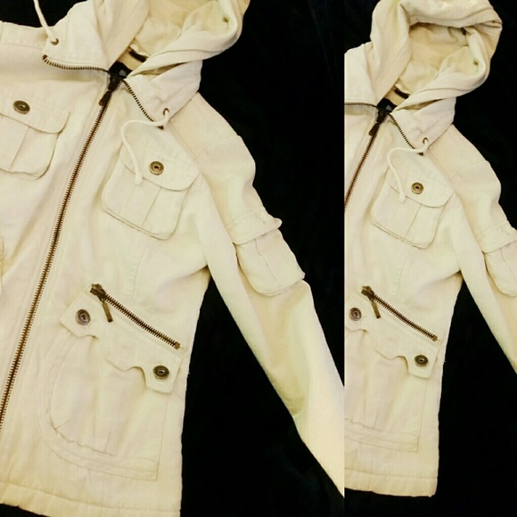 cream jacket w/ hood - Picture 1 of 1