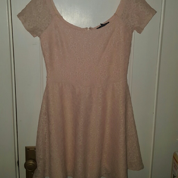 Mini pink lace off the shoulder dress SIZE MEDIUM - Picture 1 of 1
