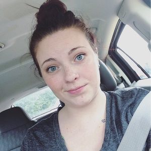 Meet your Posher, Keeley