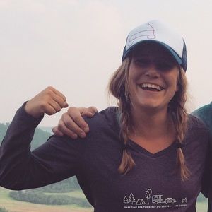 Meet your Posher, Deejay