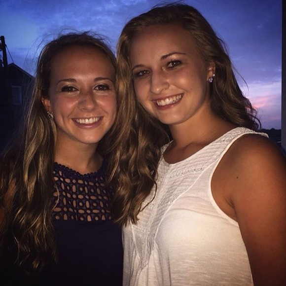 Meet your Posher, Makenzi - Picture 1 of 1