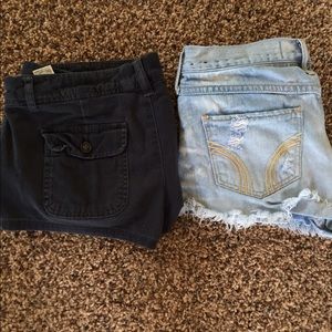 2 pairs of Hollister shorts