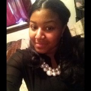 Meet your Posher, Isamar