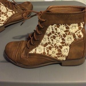Super cute brown and lace boot.